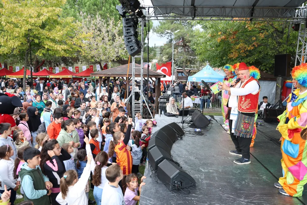  KARTEPE’DE COŞKULU AYVA FESTİVALİ