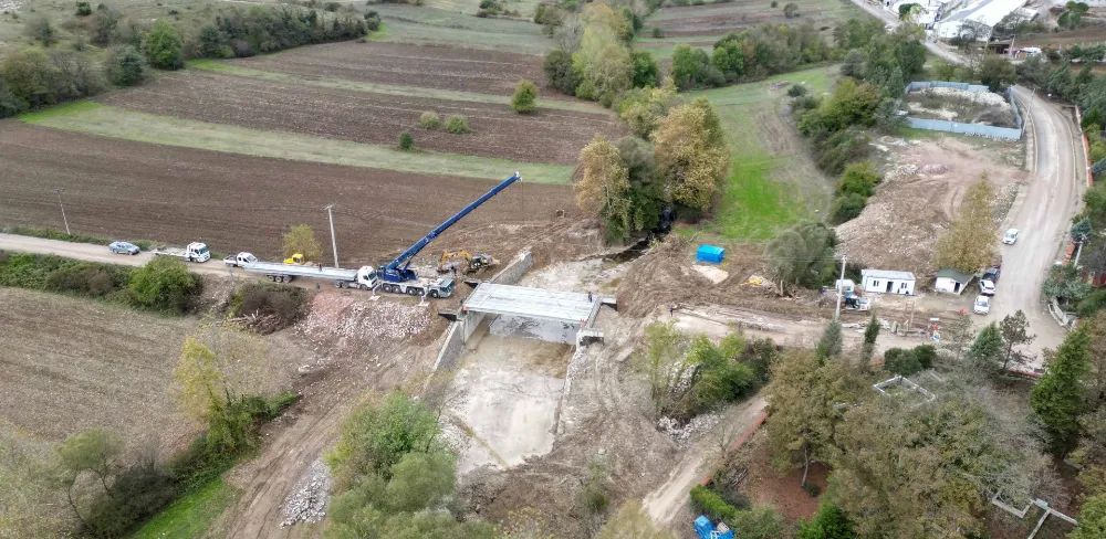 Tatarahmet köprüsünde kiriş montajı tamam