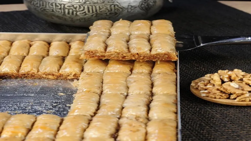 En Lezzetli Bal Börek Baklava Burada 