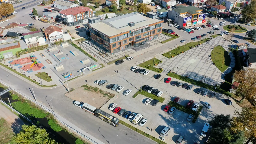 Skate parklar gençlerin gözdesi oldu