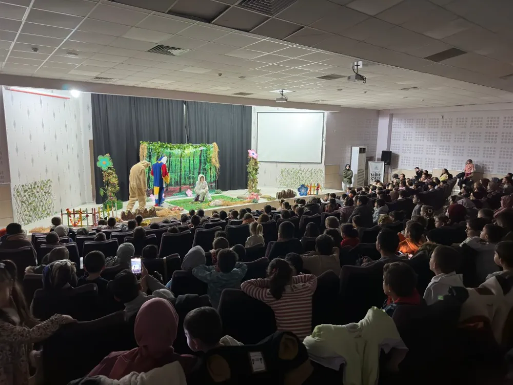 ‘’Ormandaki Tuzak” Oyunu Kartepeli Miniklerle Buluştu