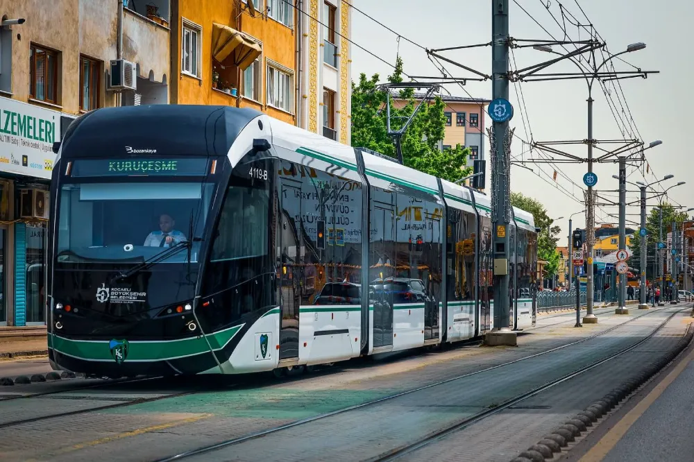 Tramvayda yaz uygulaması başladı