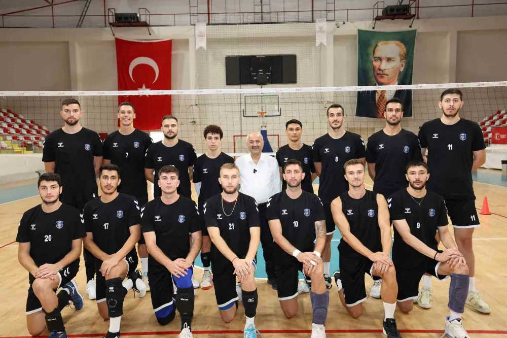 Gebze Belediyesi Voleybol Takımı hazırlık turnuvasına çıkacak