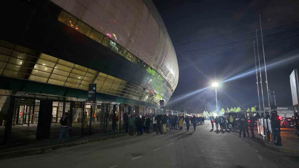 Kocaelispor taraftarı, eşyalarını geri almak için kulübe başvuracak