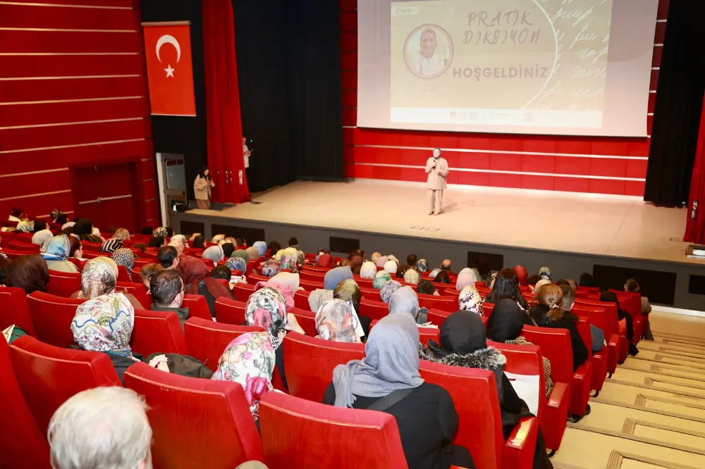 Gebze Belediyesi’nden “Pratik Diksiyon” Söyleşisi