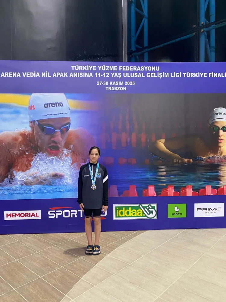 Çayırovalı yüzücüden 4 madalya birden