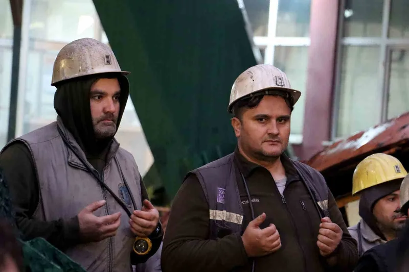 Madenci, yeni üretim ayağı için şükür hayvanı kesti
