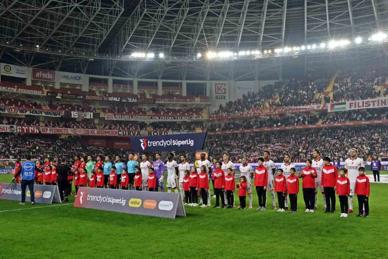 Trendyol Süper Lig: Antalyaspor: 0 - Galatasaray: 2
