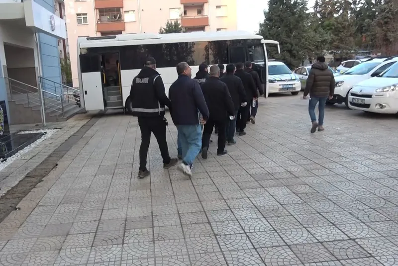 Kilis merkezli FETÖ/PDY operasyonu: 15 gözaltı, 1 tutuklama
