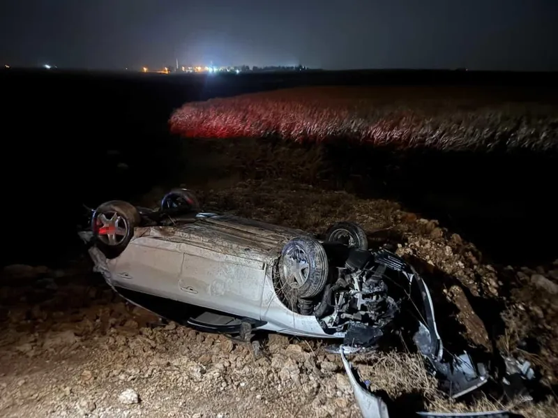 Mardin’de tır otomobille çarpıştı: 2 yaralı
