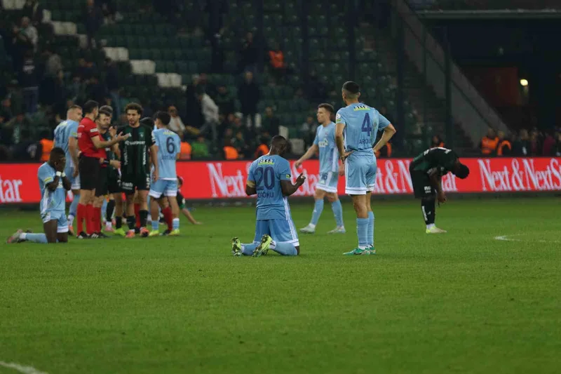 Trendyol Süper Lig: Kocaelispor: 0 - Kasımpaşa: 0 (Maç sonucu)
