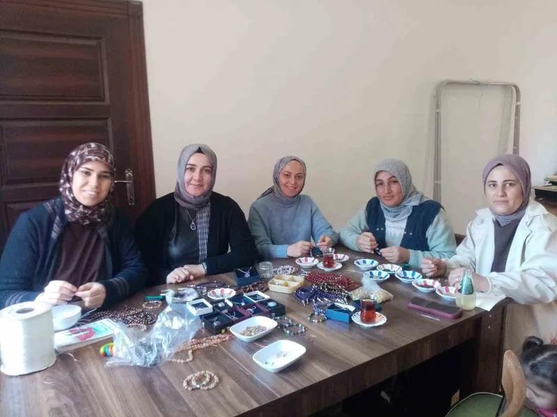 Aydıncık takılarıyla hem ekonomi canlanıyor hem Yozgat tanıtılıyor
