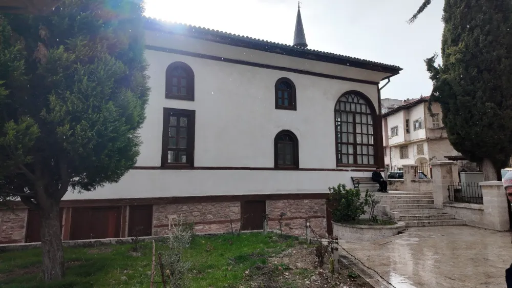 Kütahya’nın zamana meydan okuyan mirası: İsa Bey Camii