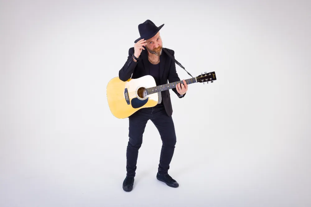 BREMEN AKREP İLE GELDİ