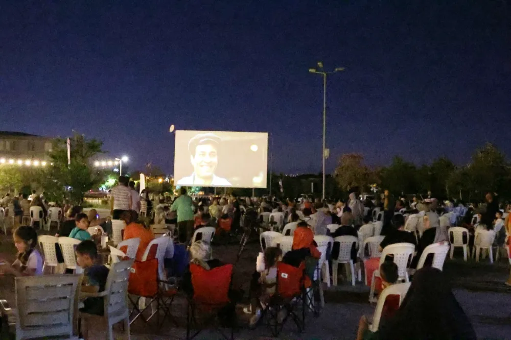 Kartepe’de Yaz Akşamları Açık Hava Sinemasıyla Renkleniyor