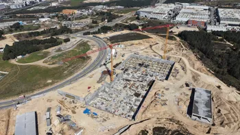 Çayırova Devlet Hastanesi’nde  deprem izolatörleri monte ediliyor